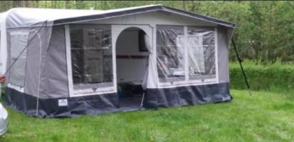 Brand Vorzelt 1 Woche benutzt